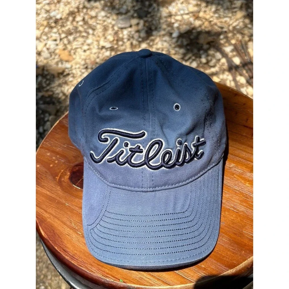 Lot of 2 Titleist Adjustable Golf Baseball Caps Navy Gray Blue Embroidered Logo